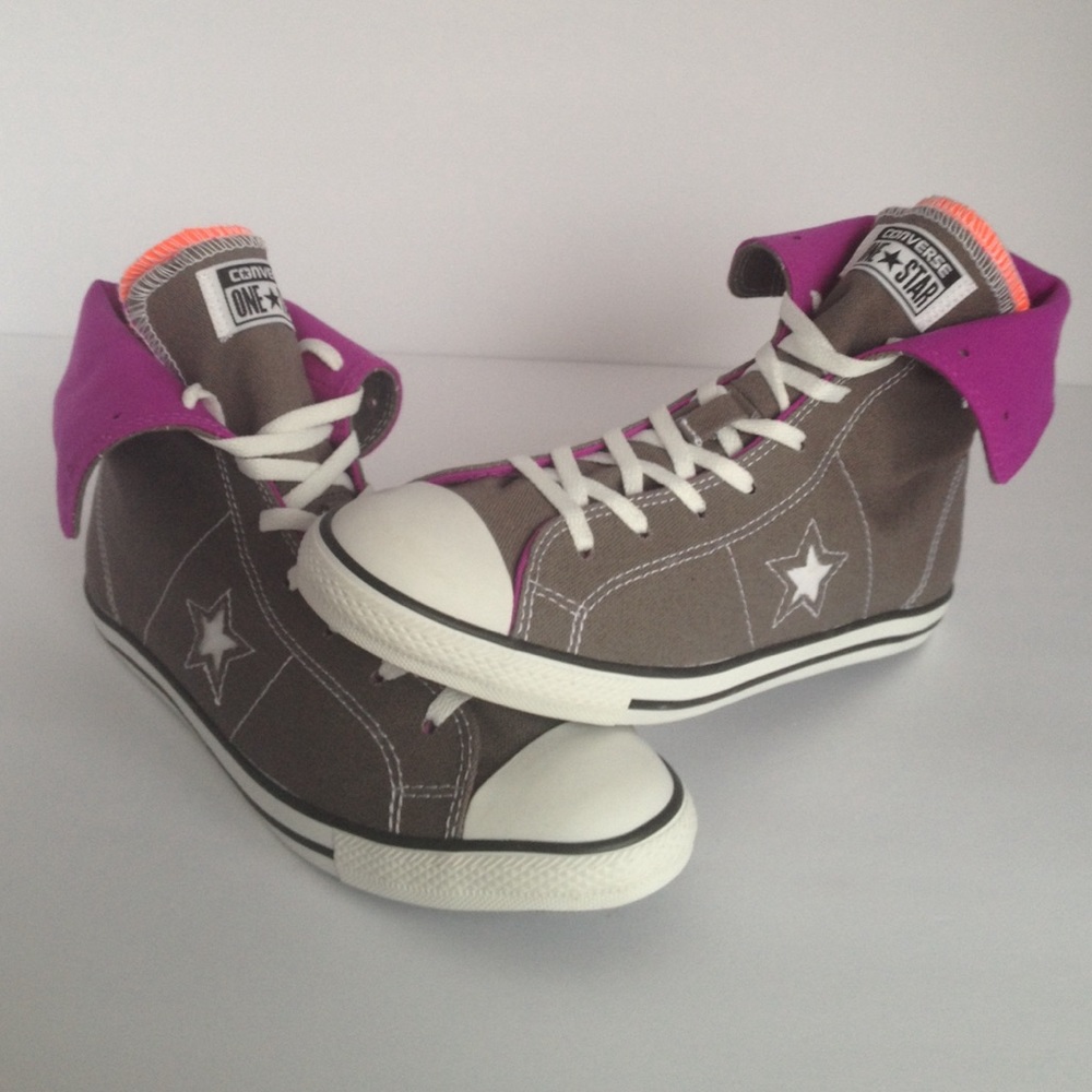 NWOT-Converse Chuck Taylor All-Star Double Tongue